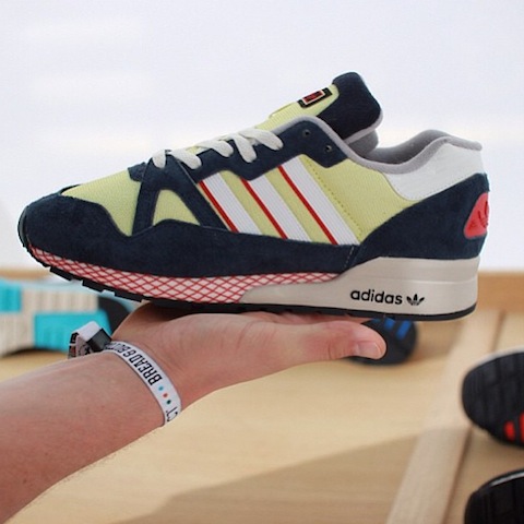 Adidas ZX710