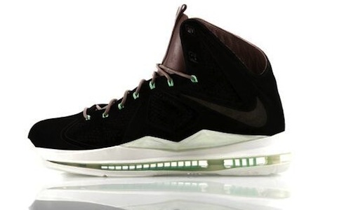 Nike-LeBron-X-Black-Suede-600x370