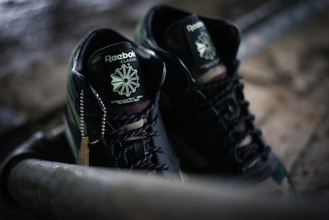 Reebok_CL_Leather_Mid_R12_-_Atmos_Sneaker_Politics_6_1024x1024