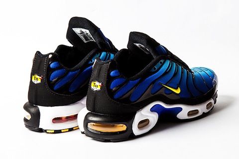 nike-air-max-plus-hyper-blue-9