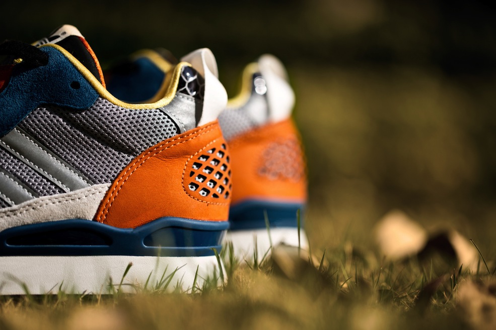 adidas-originals-blue-zxz-930-chalk-rhythm-yellow-aluminum-3