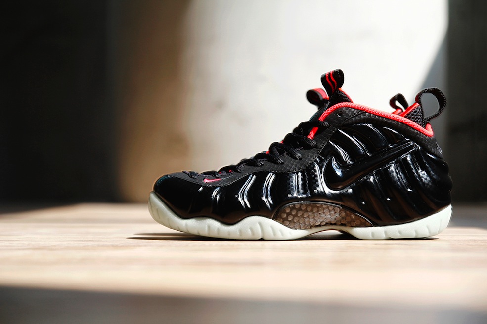 Nike-Air-Foamposite-Pro-Solar-Red-01