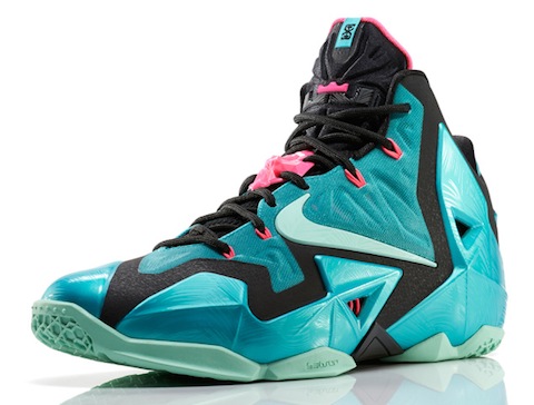 Lebron_11_Southbeach_330_3qtr_0217_FB-635x481