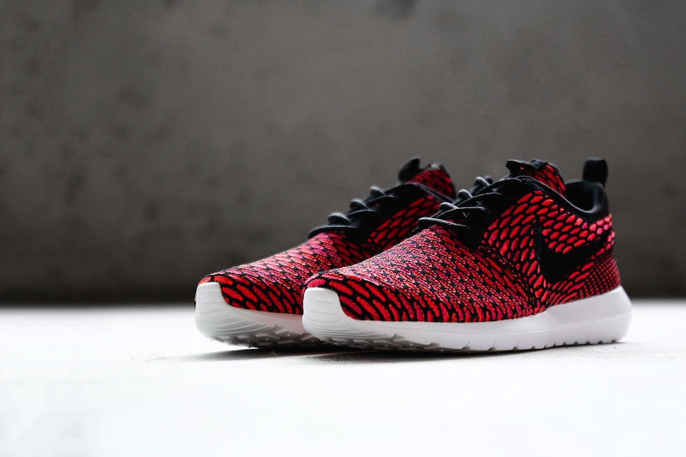a-closer-look-at-the-nike-flyknit-roshe-run-2