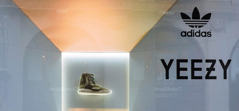 kanye-west-adidas-yeezy-750-boost-on-display-new-york-01-960x640