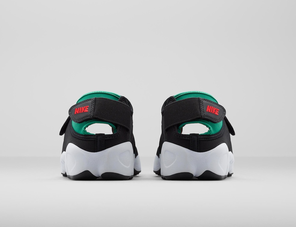 Facebook_454441_300_E_39905