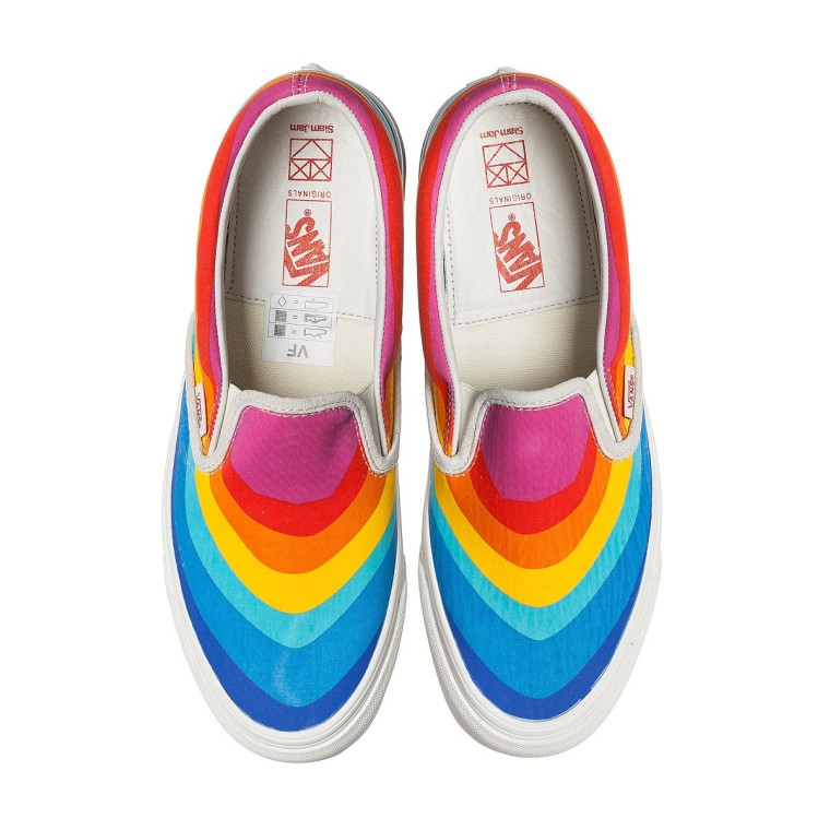 Vans-Slam-Jam-Classic-Slip-On-Rainbow-Marshmallow-2-760x760.jpg.pagespeed.ce.pbjP_Mi6Z0