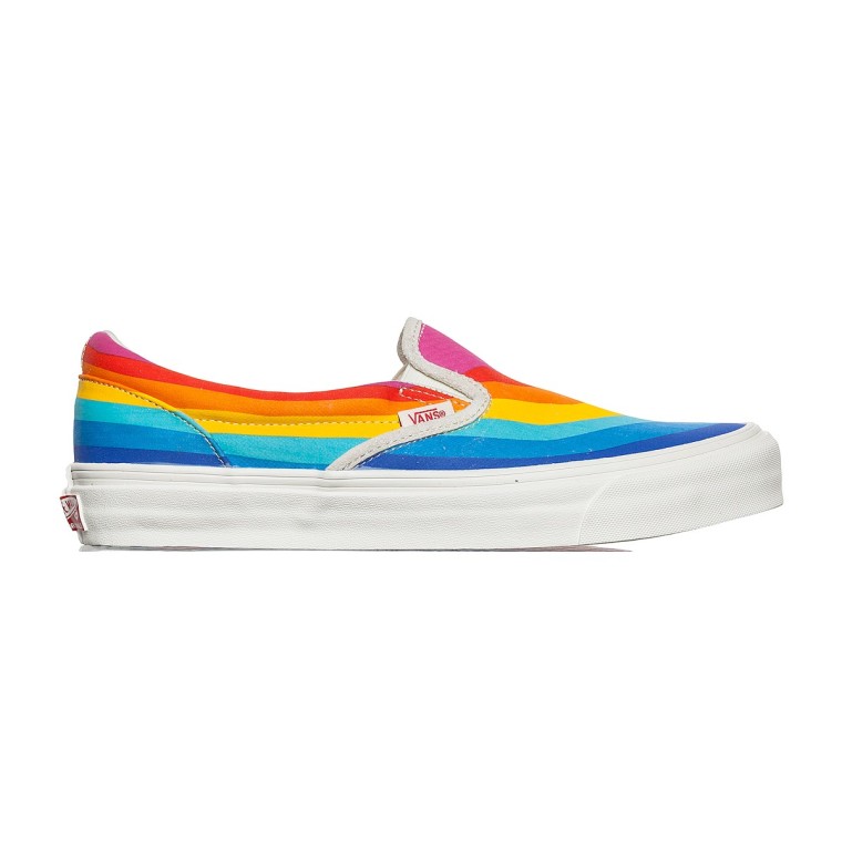 Vans-Slam-Jam-Classic-Slip-On-Rainbow-Marshmallow-760x760.jpg.pagespeed.ce.Coppz9oZ2s