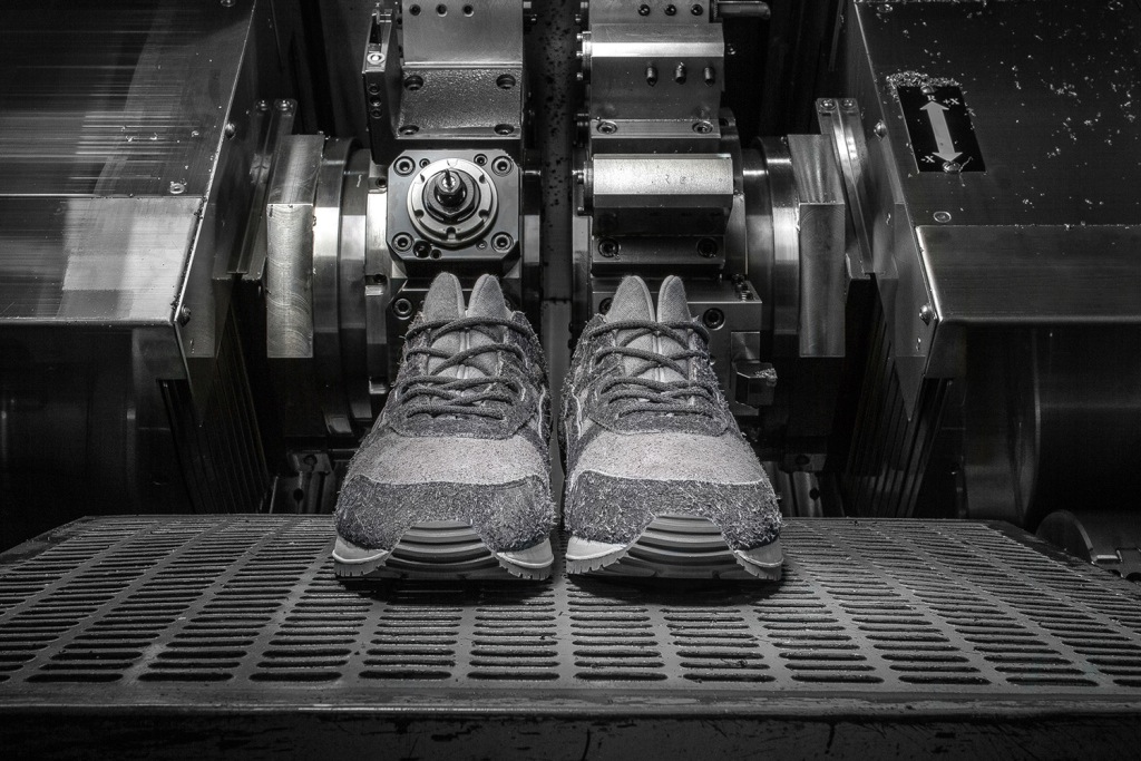 invincible-x-asics-tiger-gel-lyte-iii-formosa-2