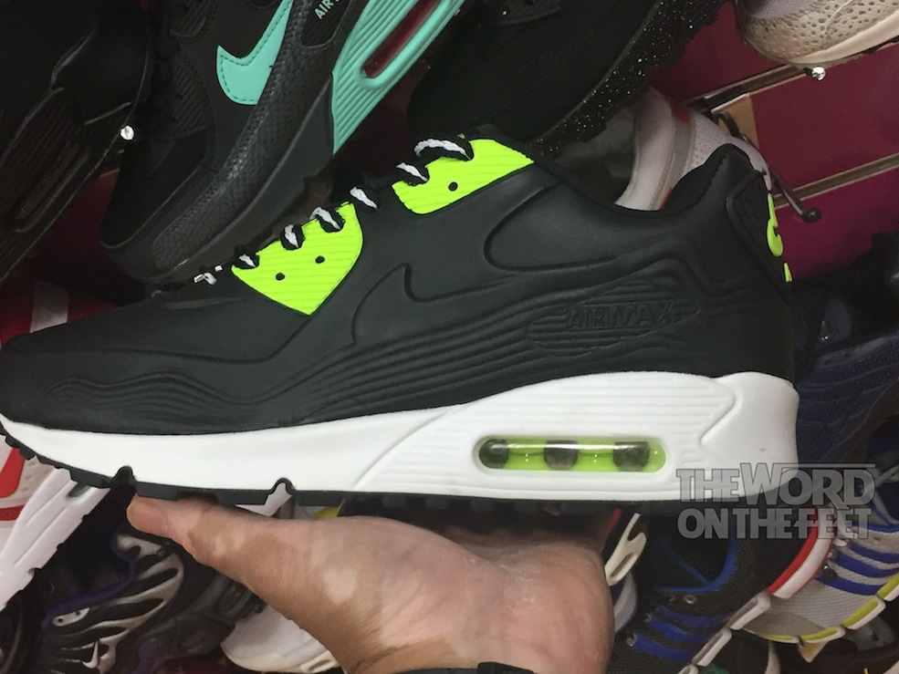 TWOTF Fake Sneakers 40