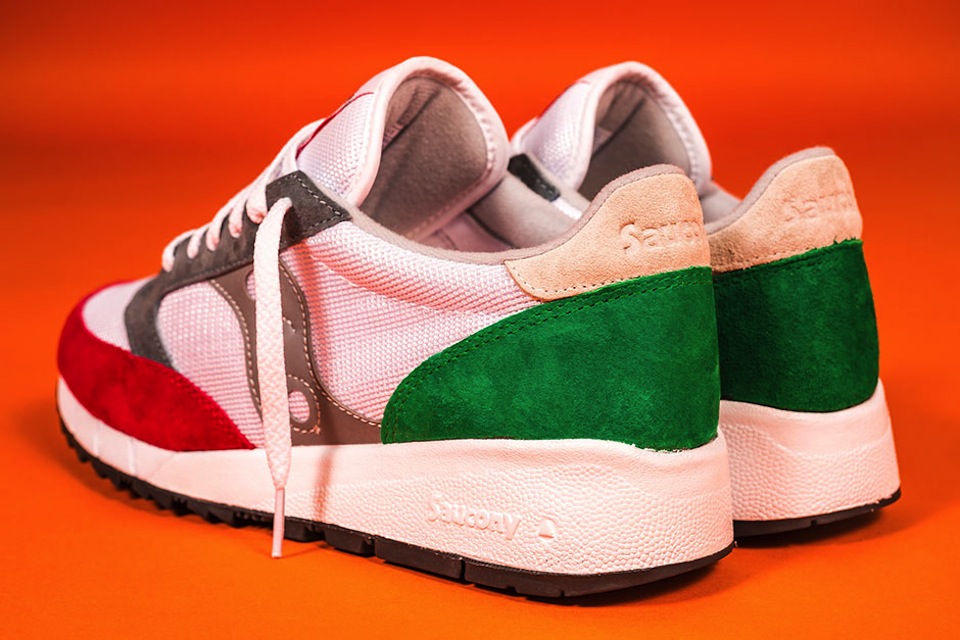 alife-x-saucony-jazz-91-apparel-collection-05