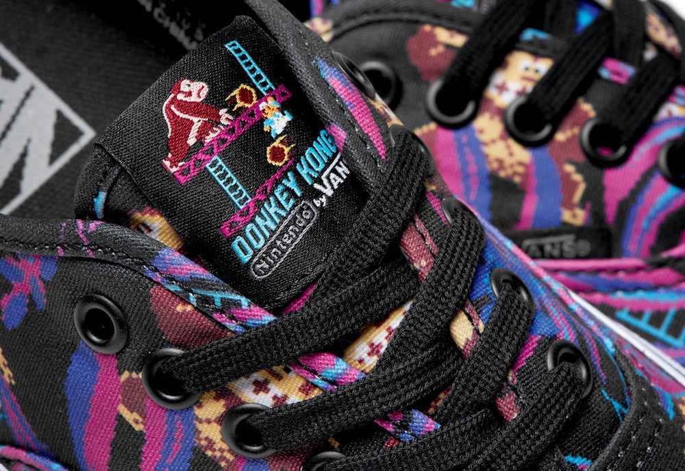 FA16_M_Classics_Authentic_NintendoDonkeyKongBlk_Detail3-ELEVATED