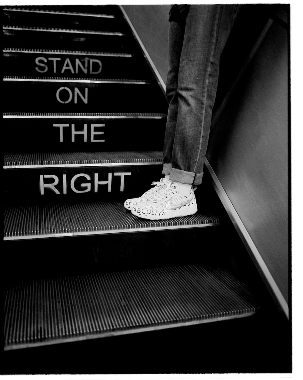 nikelab-x-roundel-air-zoom-spiridon-culture-lo-res-11