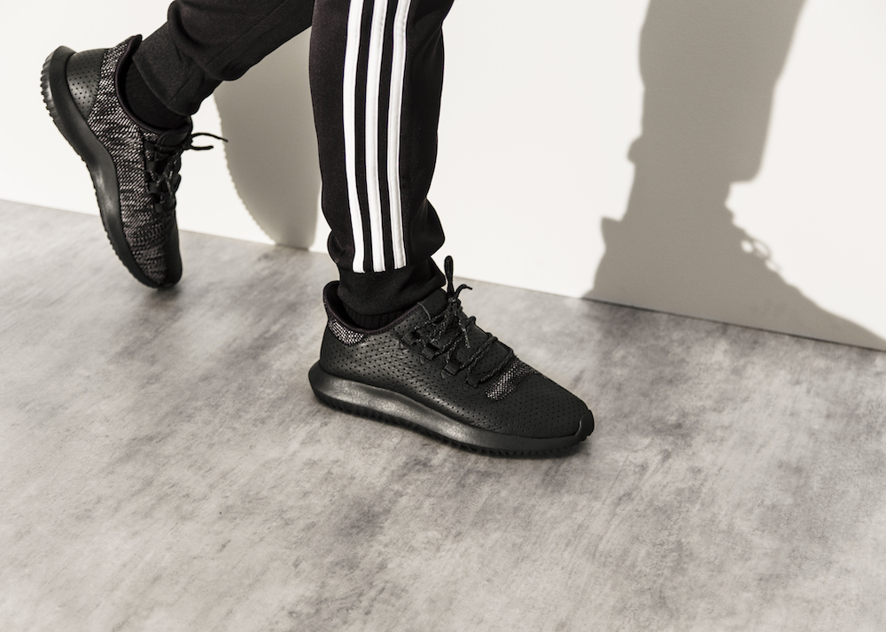 ats_black_landscape_1