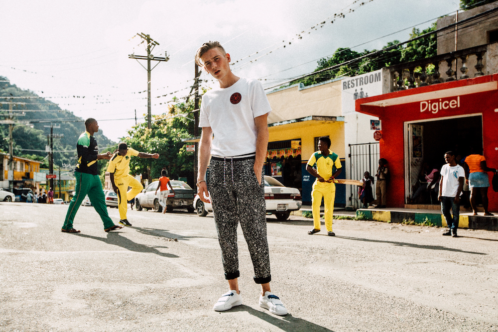 17ss_pr_sp_select_dailypaper_q1_model_37