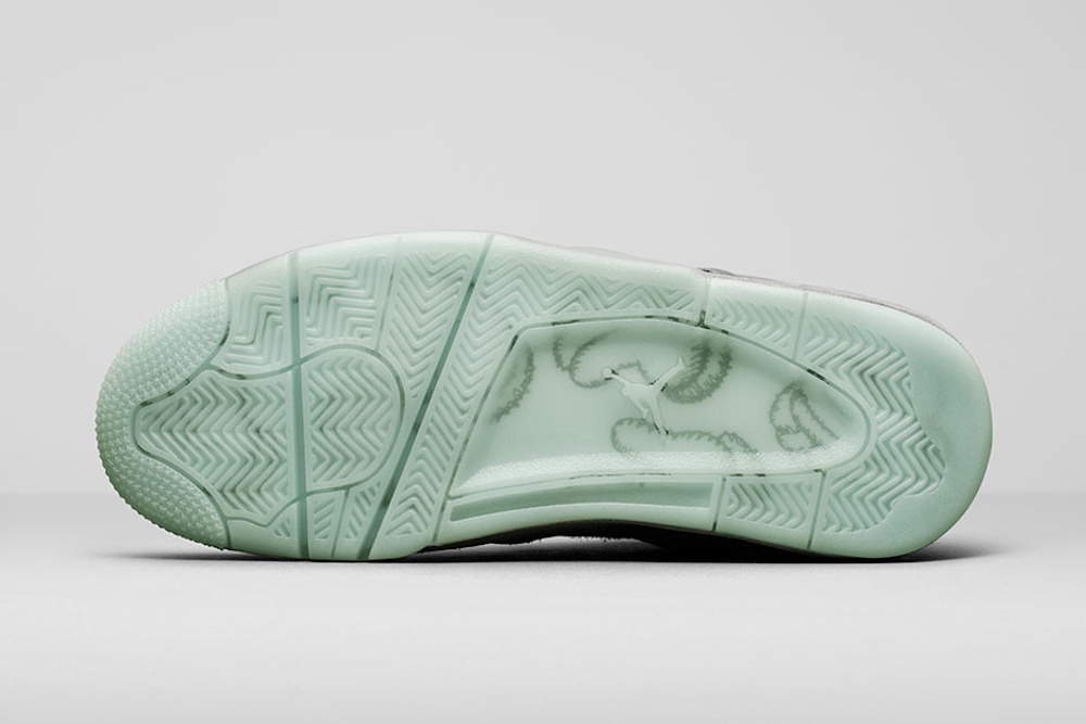 kaws-air-jordan-4-official-images-6