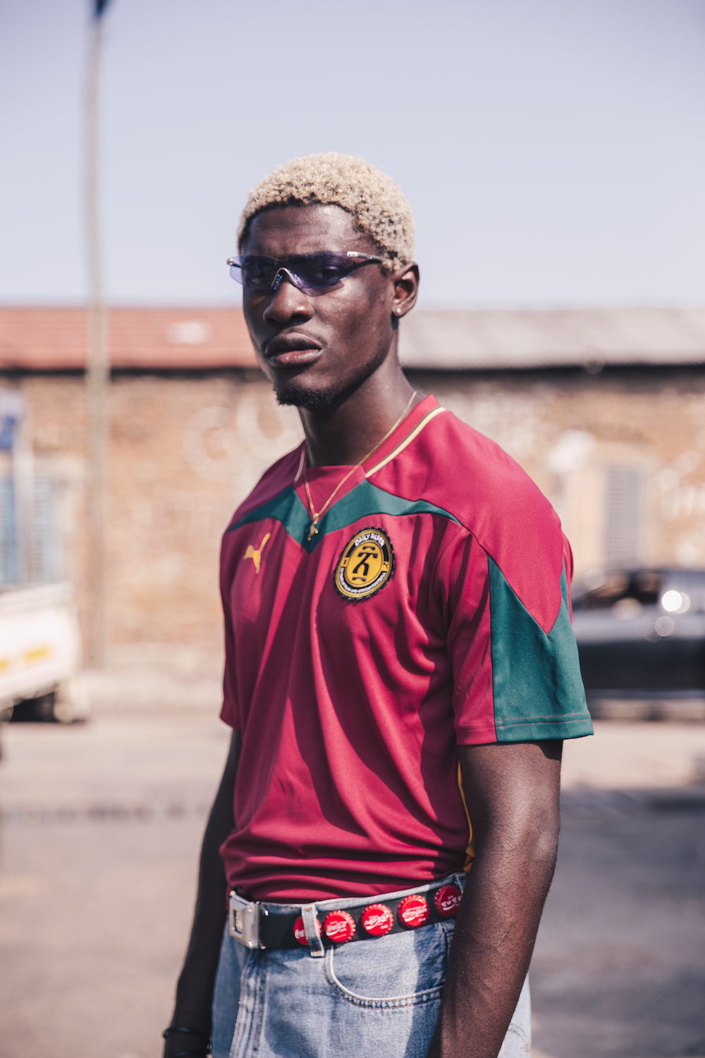 17AW_SP_Select_DailyPaper_Ghana_Model_9