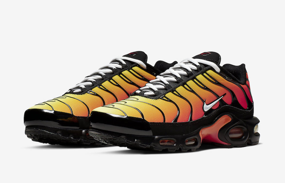 Nike-Air-Max-Plus-Tiger-Black-Orange-852630-040-Release-Date-4